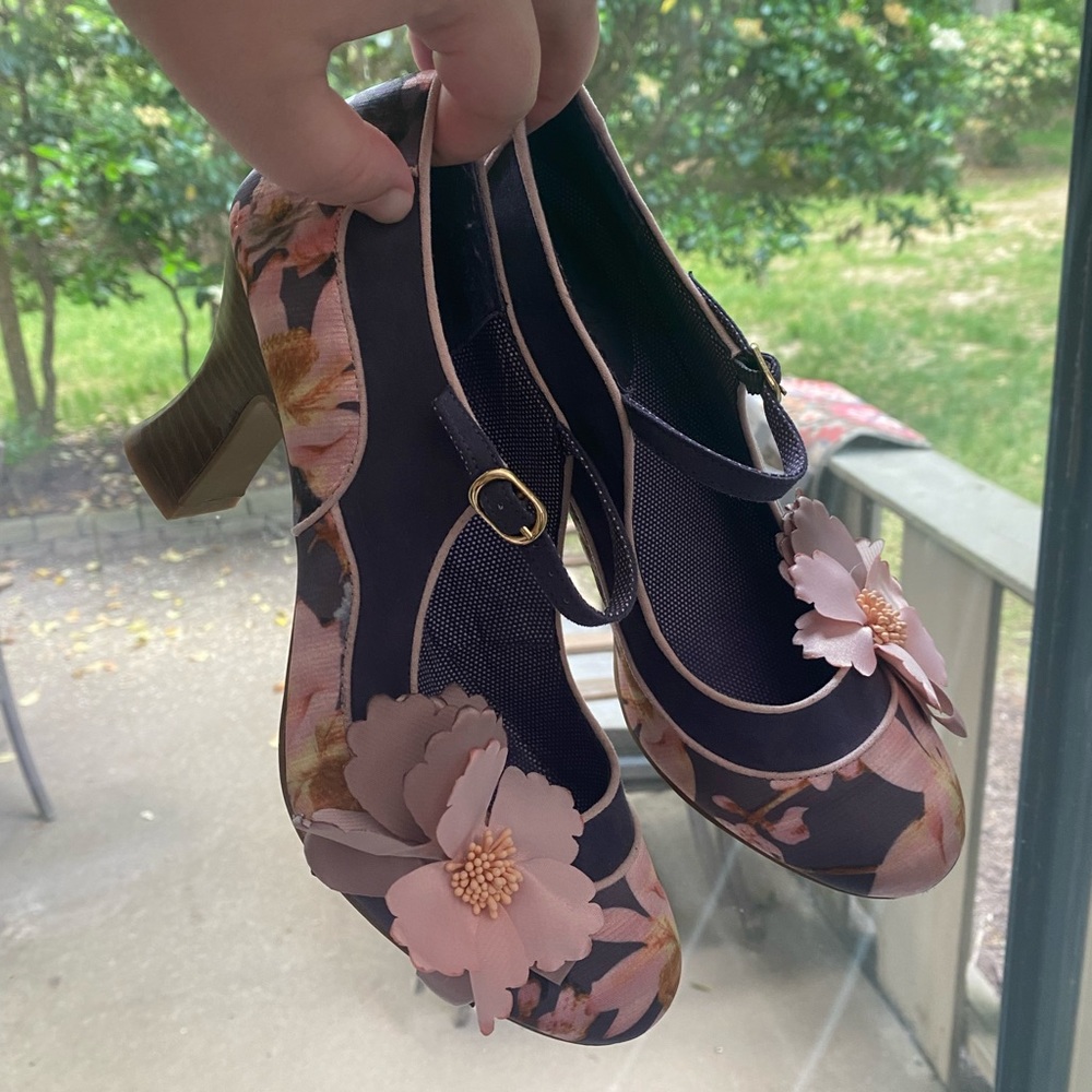 Ruby Shoo, floral heel, 9